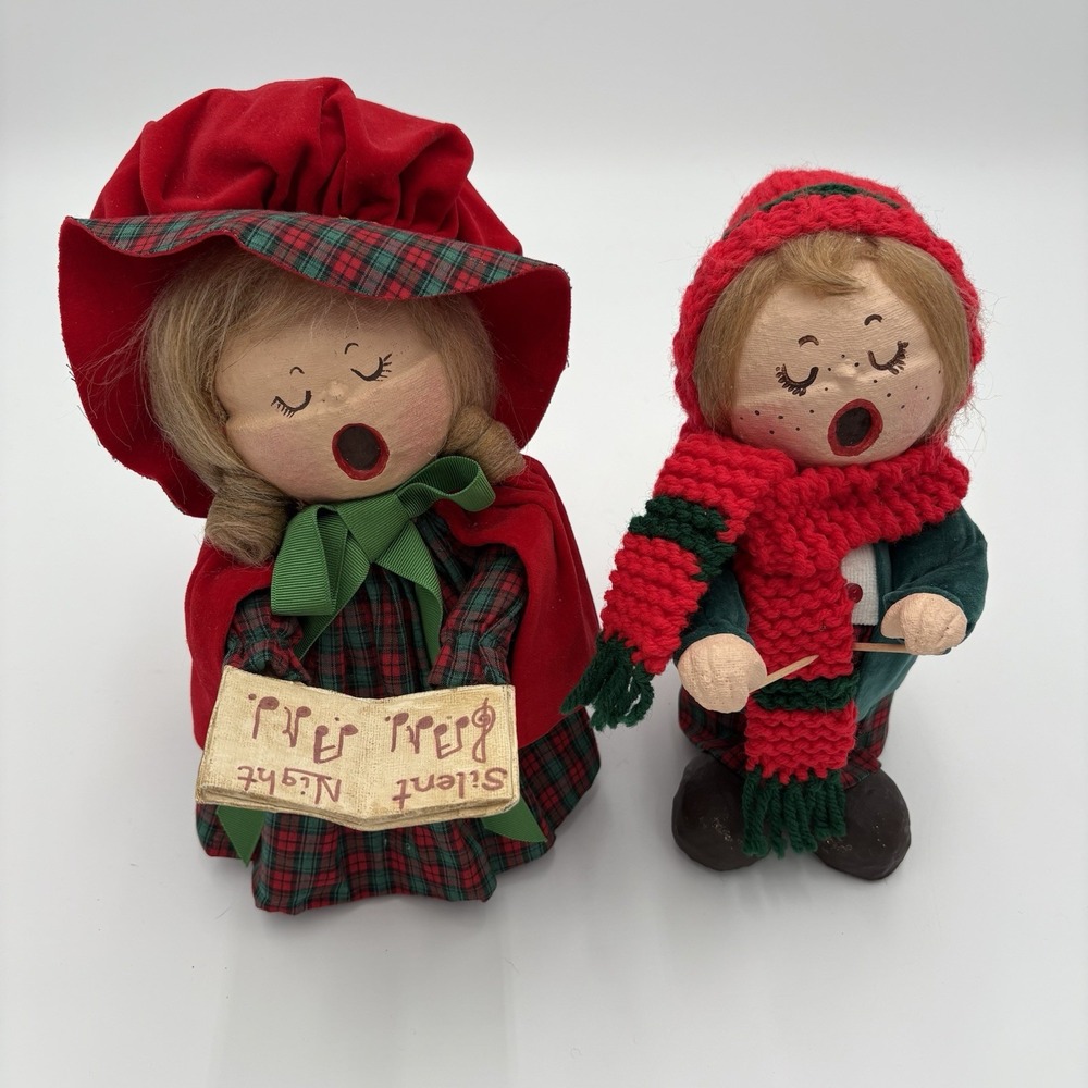 Christmas Carolers Handmade Dolls Peggy Clark Signed 2-Piece 1988